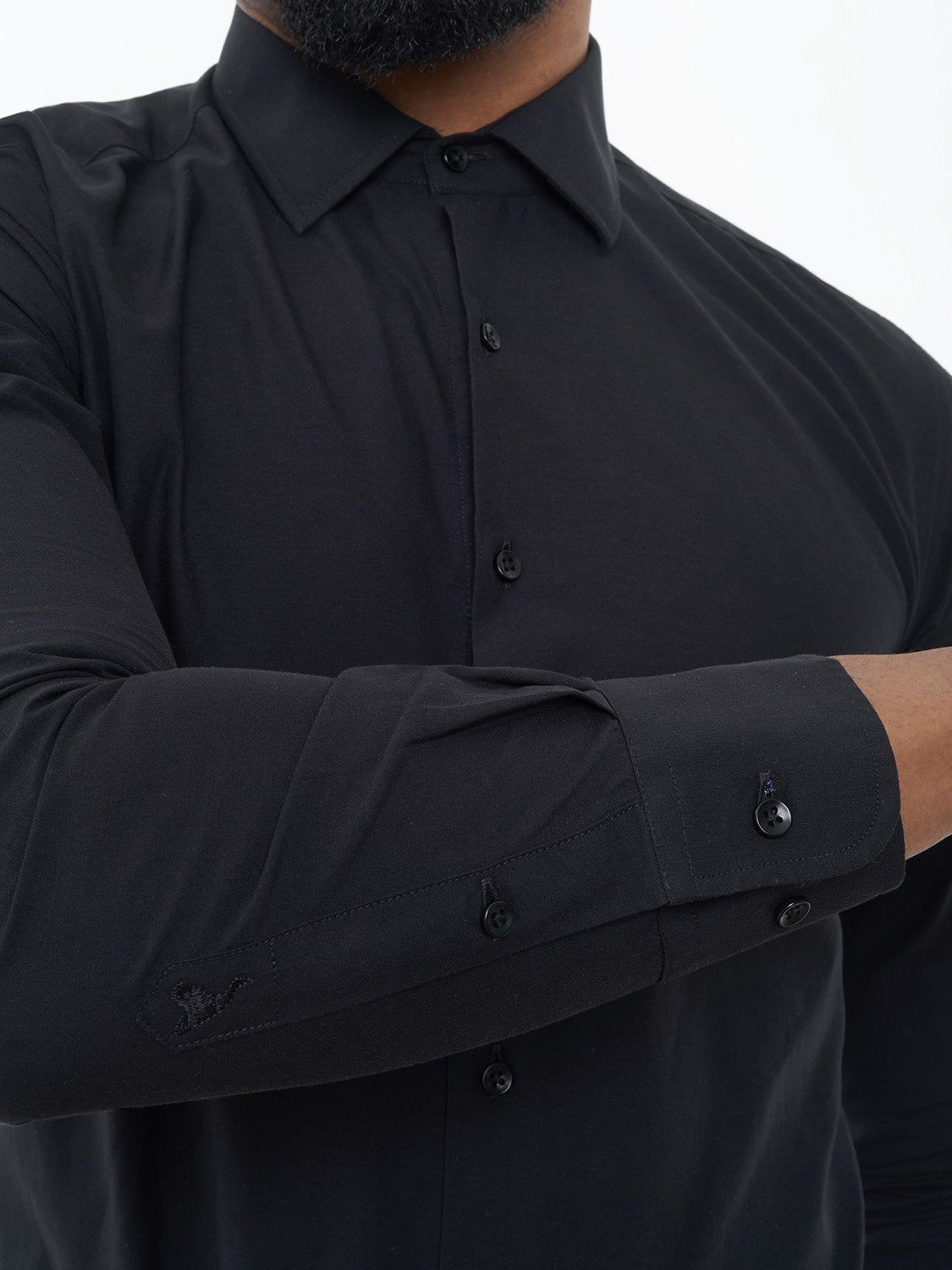 carpasus sustainable organic cotton dress shirt black. Nachhaltiges Carpasus Businesshemd aus Bio Baumwolle in Schwarz