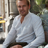 carpasus sustainable organic cotton and linen shirt scurido white/blue. Nachhaltiges Carpasus Hemd Scurido aus Bio Baumwolle und Leinen in Weiss/Blau