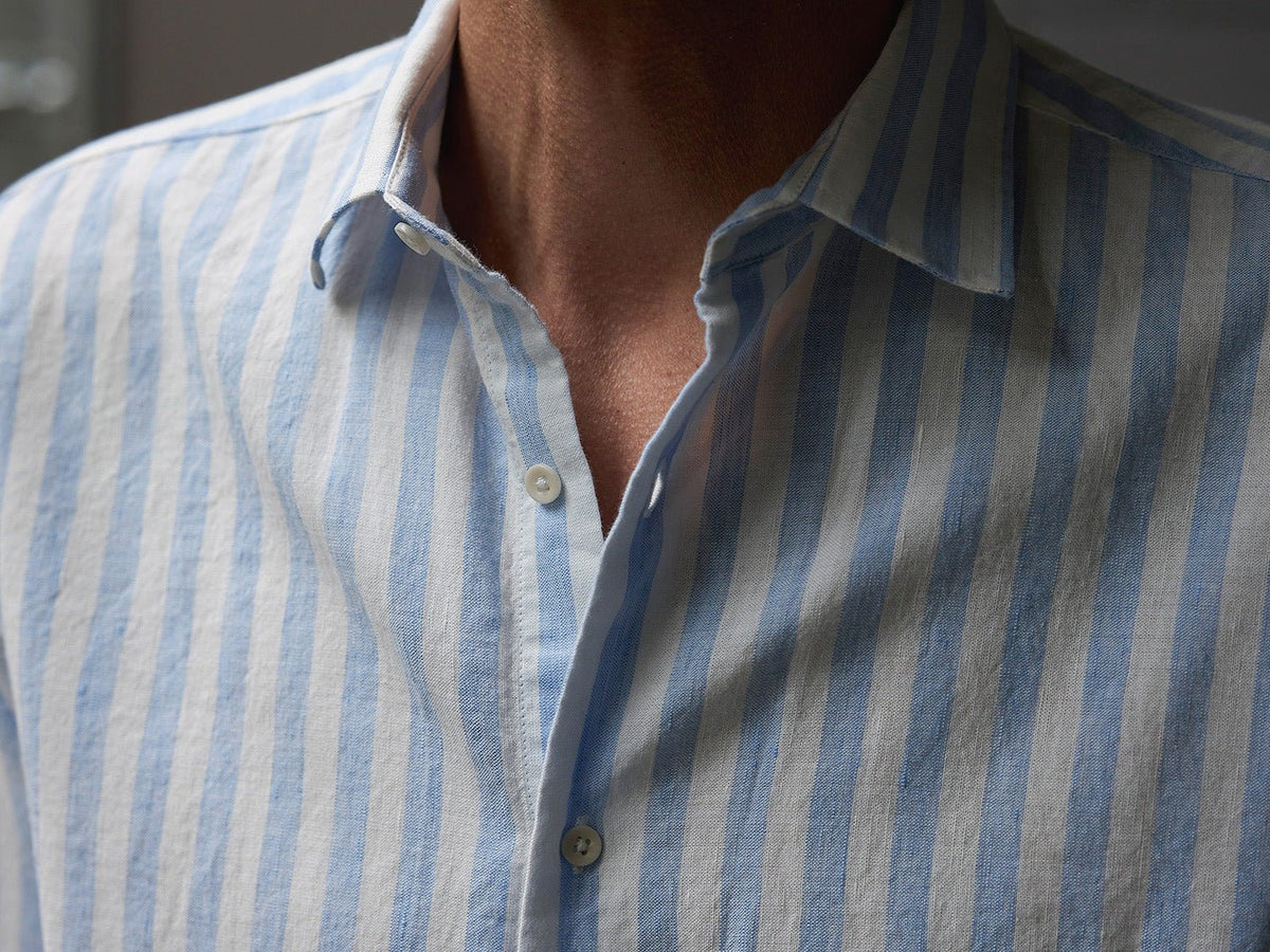 carpasus sustainable organic linen shirt ascona stripes light blue white. Nachhaltiges Carpasus Hemd Ascona Streifen Hellblau Weiss aus Bio Leinen 