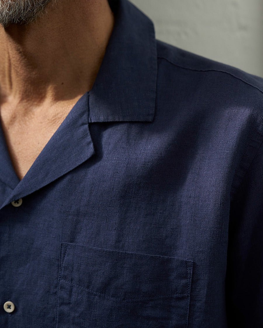 carpasus sustainable organic linen shirt short sleeves maloja uni navy . Nachhaltiges Carpasus Hemd kurzärmlig Maloja Uni Navy aus Bio Leinen 