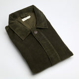 carpasus sustainable organic cotton corduroy overshirt olive. Nachhaltiges Carpasus Overshirt Cord aus Bio Baumwolle in Olive