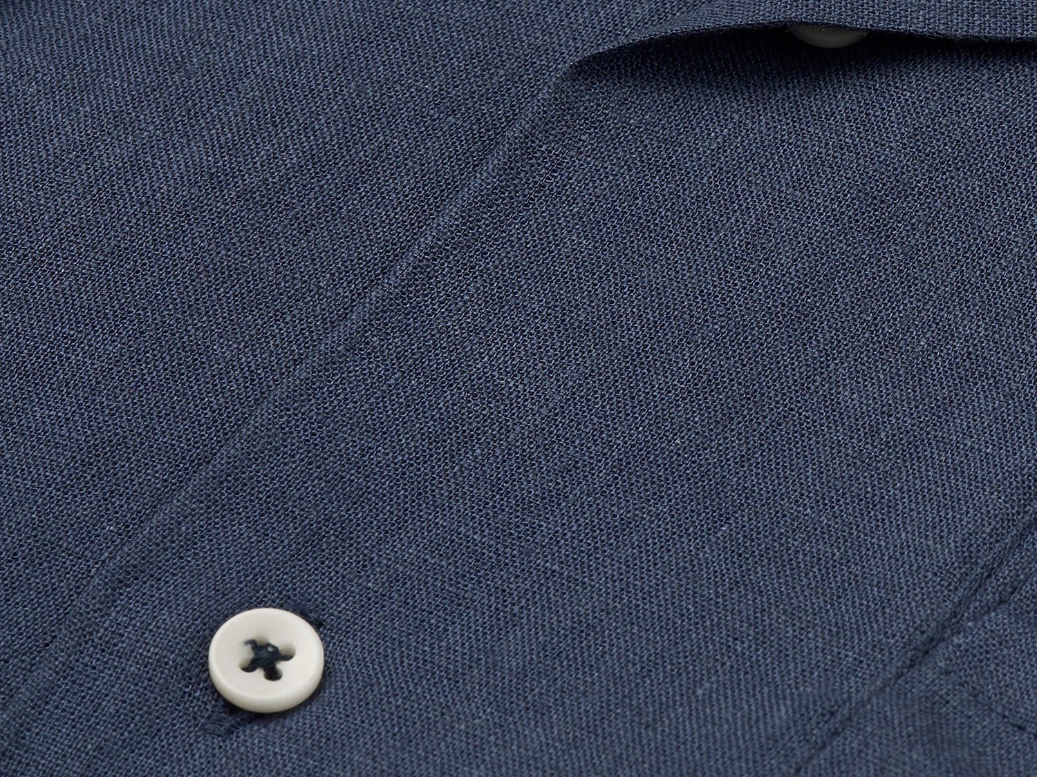 carpasus sustainable organic linen shirt short sleeves maloja uni navy . Nachhaltiges Carpasus Hemd kurzärmlig Maloja Uni Navy aus Bio Leinen 