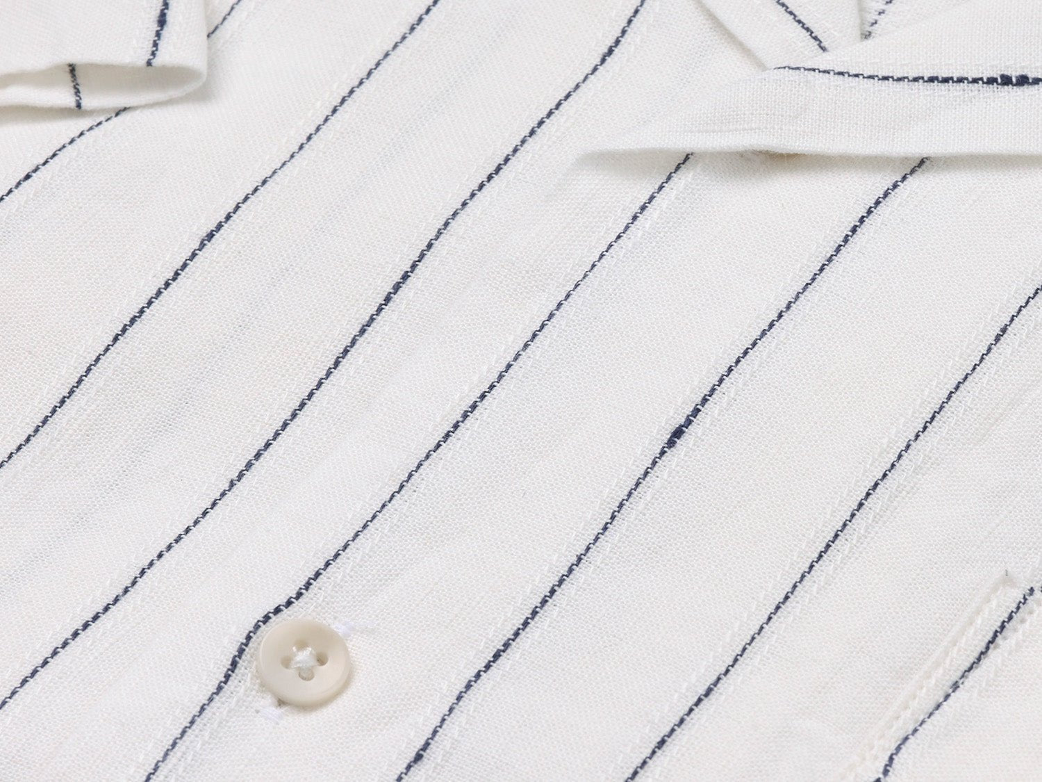 carpasus sustainable organic linen shirt short sleeves verita stripes navy white. Nachhaltiges Carpasus Hemd kurzärmlig Verita Streifen Navy Weiss aus Bio Leinen