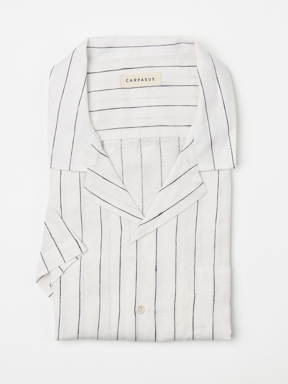 carpasus sustainable organic linen shirt short sleeves verita stripes navy white. Nachhaltiges Carpasus Hemd kurzärmlig Verita Streifen Navy Weiss aus Bio Leinen 