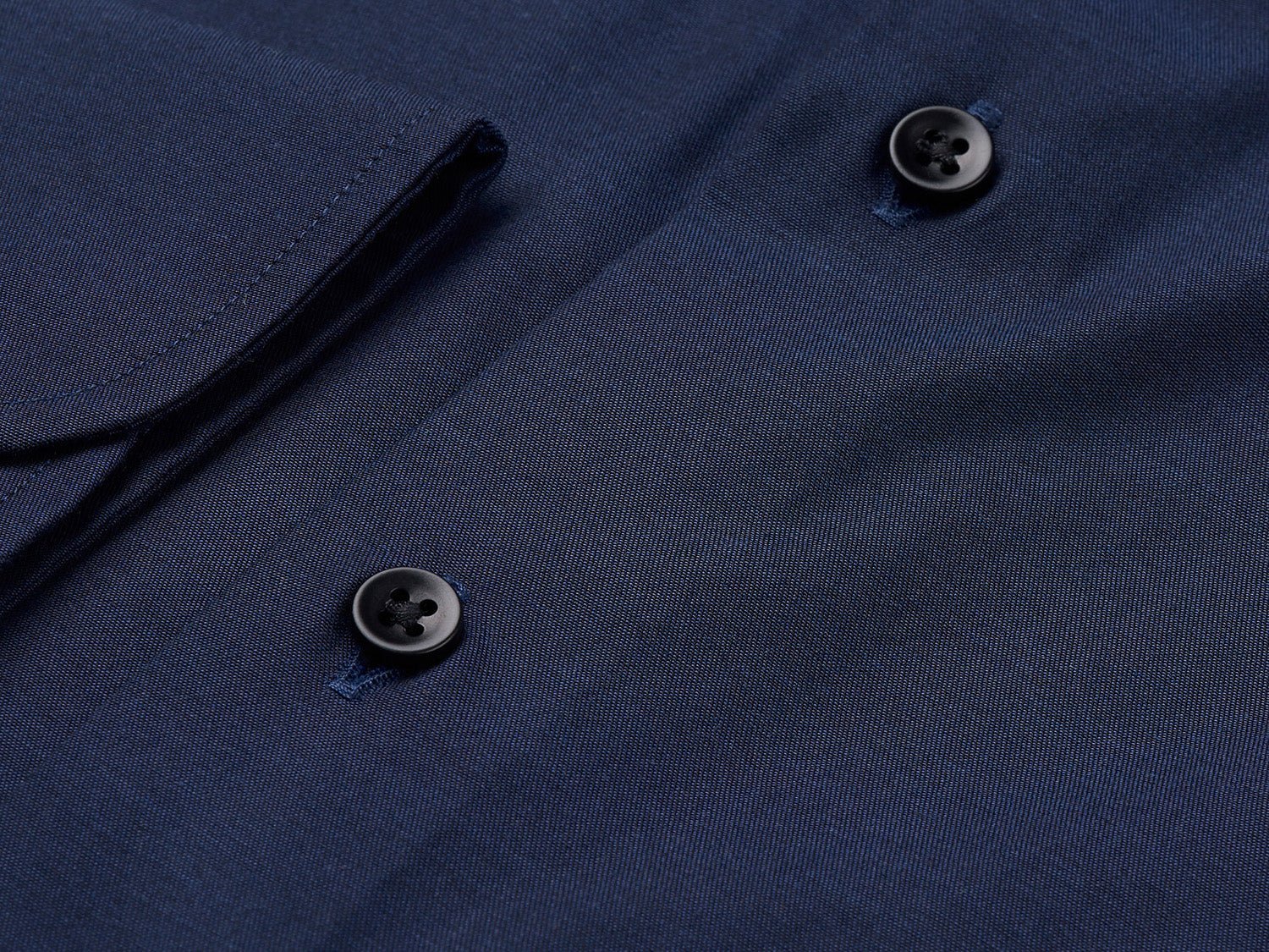 carpasus sustainable organic cotton dress shirt dark blue. Nachhaltiges Carpasus Businesshemd aus Bio Baumwolle in Dunkelblau