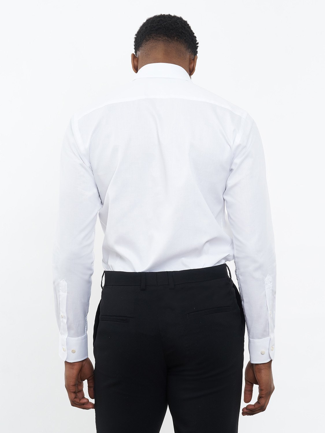 carpasus sustainable organic cotton dress shirt white. Nachhaltiges Carpasus Businesshemd aus Bio Baumwolle in Weiss