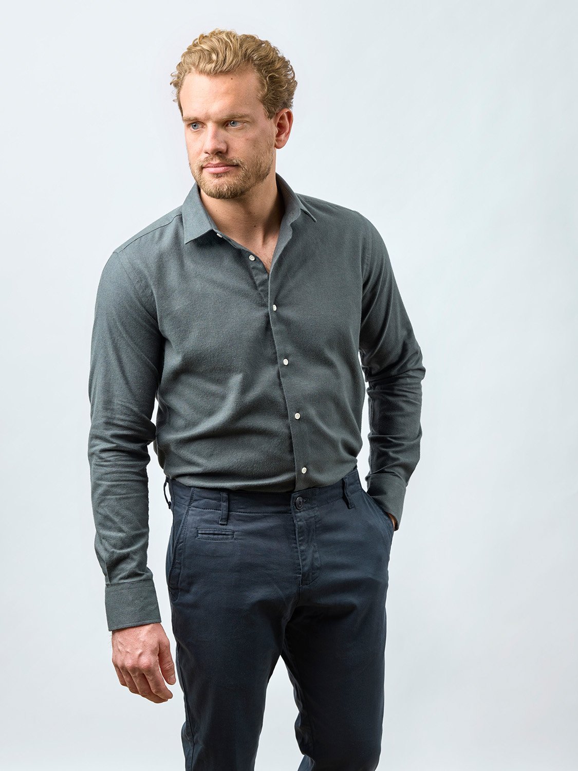 carpasus sustainable organic cotton flanell shirt castanio moss. Nachhaltiges Carpasus Flanell Hemd Castanio Moss aus Bio Baumwolle 