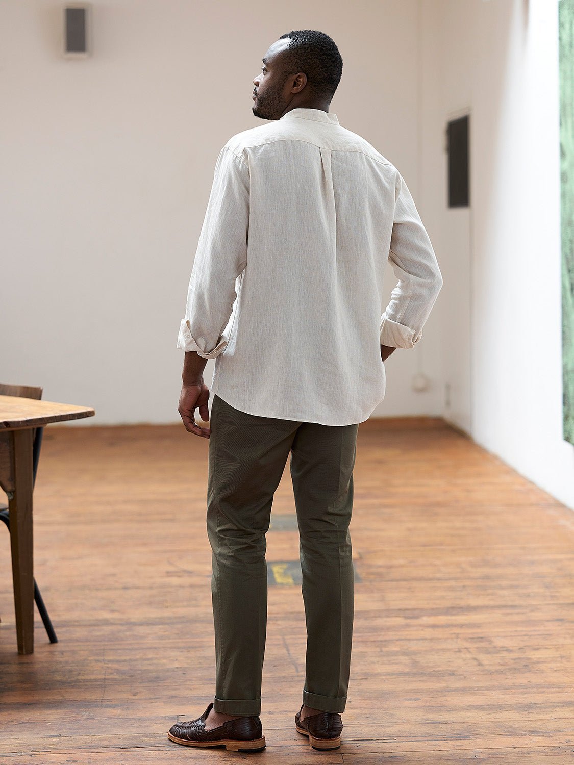 carpasus sustainable organic linen shirt lisbon nature. Nachhaltiges Carpasus Hemd Lisbon Natur aus Bio Leinen 