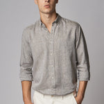 carpasus sustainable organic linen shirt single color khaki. Nachhaltiges Carpasus Hemd aus Bio Leinen in Khaki