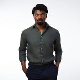 carpasus sustainable organic linen shirt semi casual single color moss. Nachhaltiges Carpasus Hemd Semi Casual aus Bio Leinen in Moss