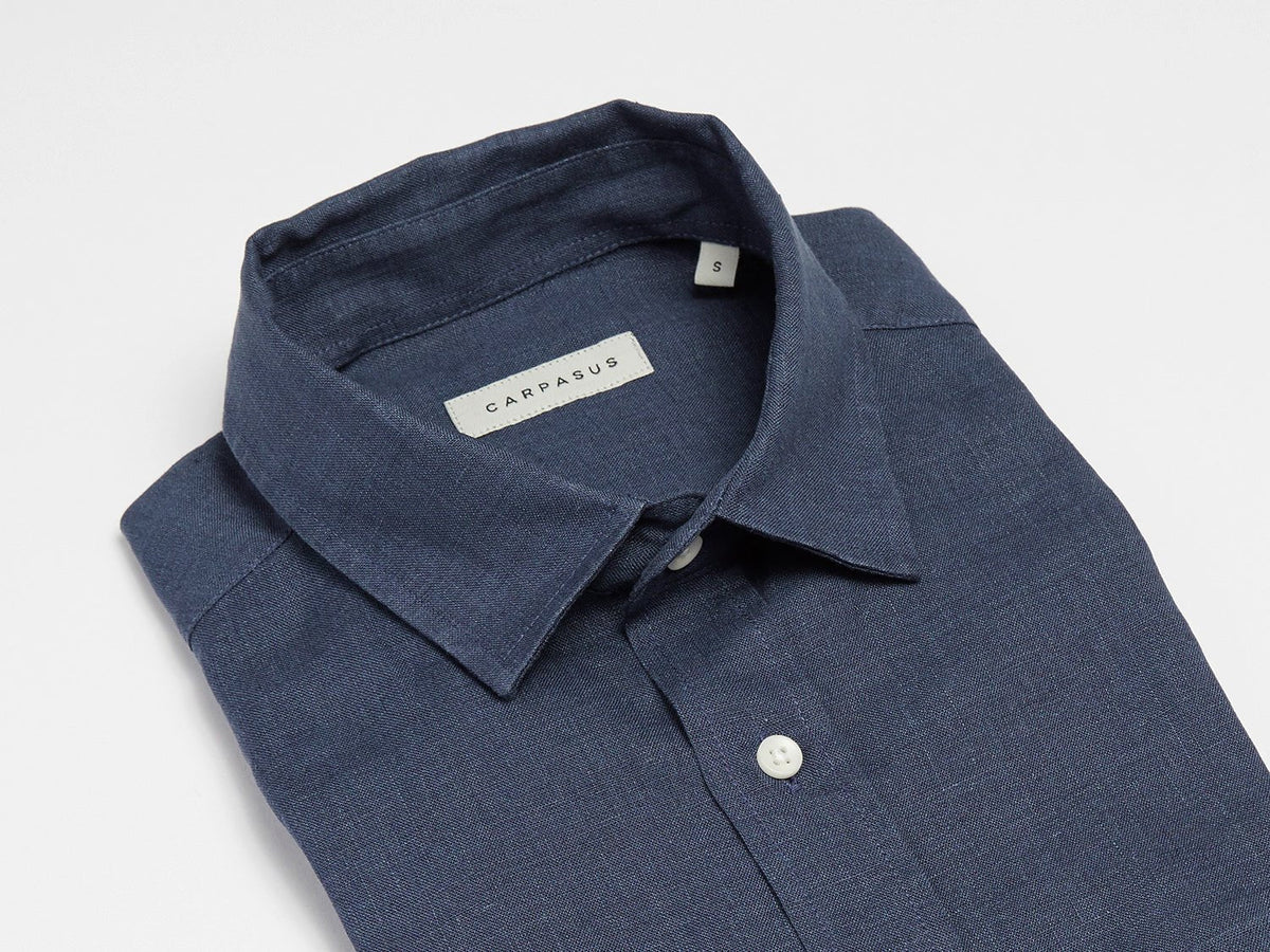 carpasus sustainable organic linen short sleeve shirt navy. Nachhaltiges Carpasus Hemd Kurzarm aus Bio Leinen in Navy