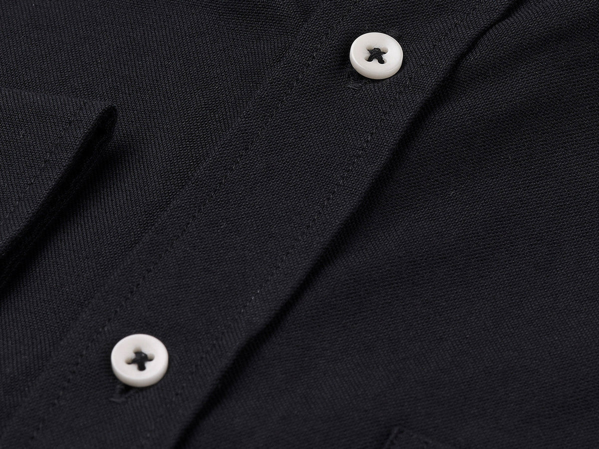 carpasus sustainable organic cotton oxford shirt black. Nachhaltiges Carpasus Oxford Hemd aus Bio Baumwolle in Schwarz