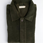 carpasus sustainable organic cotton corduroy overshirt olive. Nachhaltiges Carpasus Overshirt Cord aus Bio Baumwolle in Olive