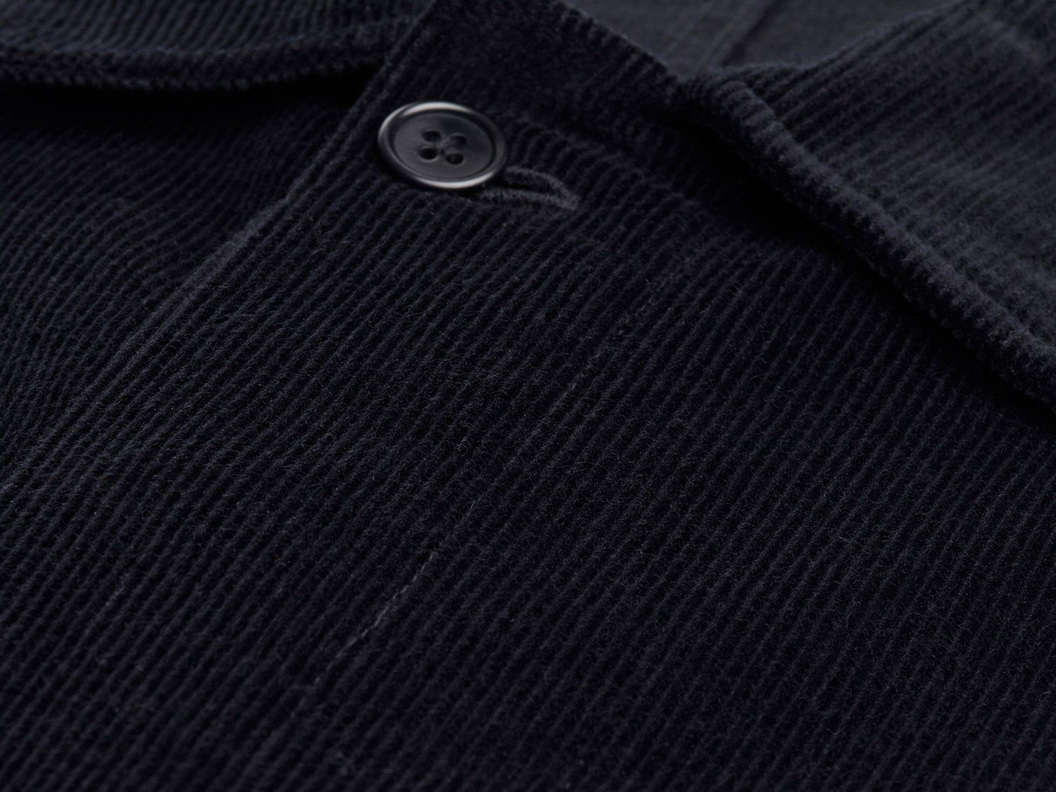 carpasus sustainable organic cotton corduroy overshirt marine. Nachhaltiges Carpasus Overshirt Cord aus Bio Baumwolle in Marine