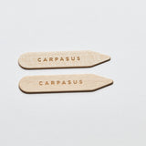 carpasus collar stays made of certified maple wood. Carpasus Kragenstaebchen aus zertifiziertem Ahorn Holz