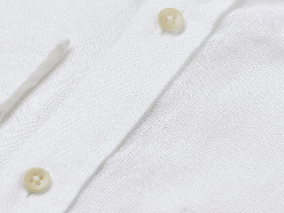 carpasus sustainable organic linen shirt single color white. Nachhaltiges Carpasus Hemd aus Bio Leinen in Weiss