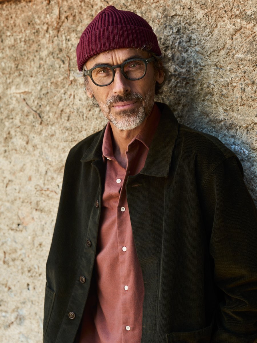carpasus sustainable organic cotton corduroy overshirt olive. Nachhaltiges Carpasus Overshirt Cord aus Bio Baumwolle in Olive